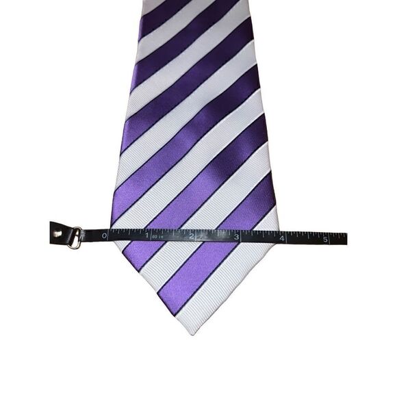 Giorgio Armani Purple & White Handmade in Italy 100% Silk Neck Tie - Picture 2 of 5